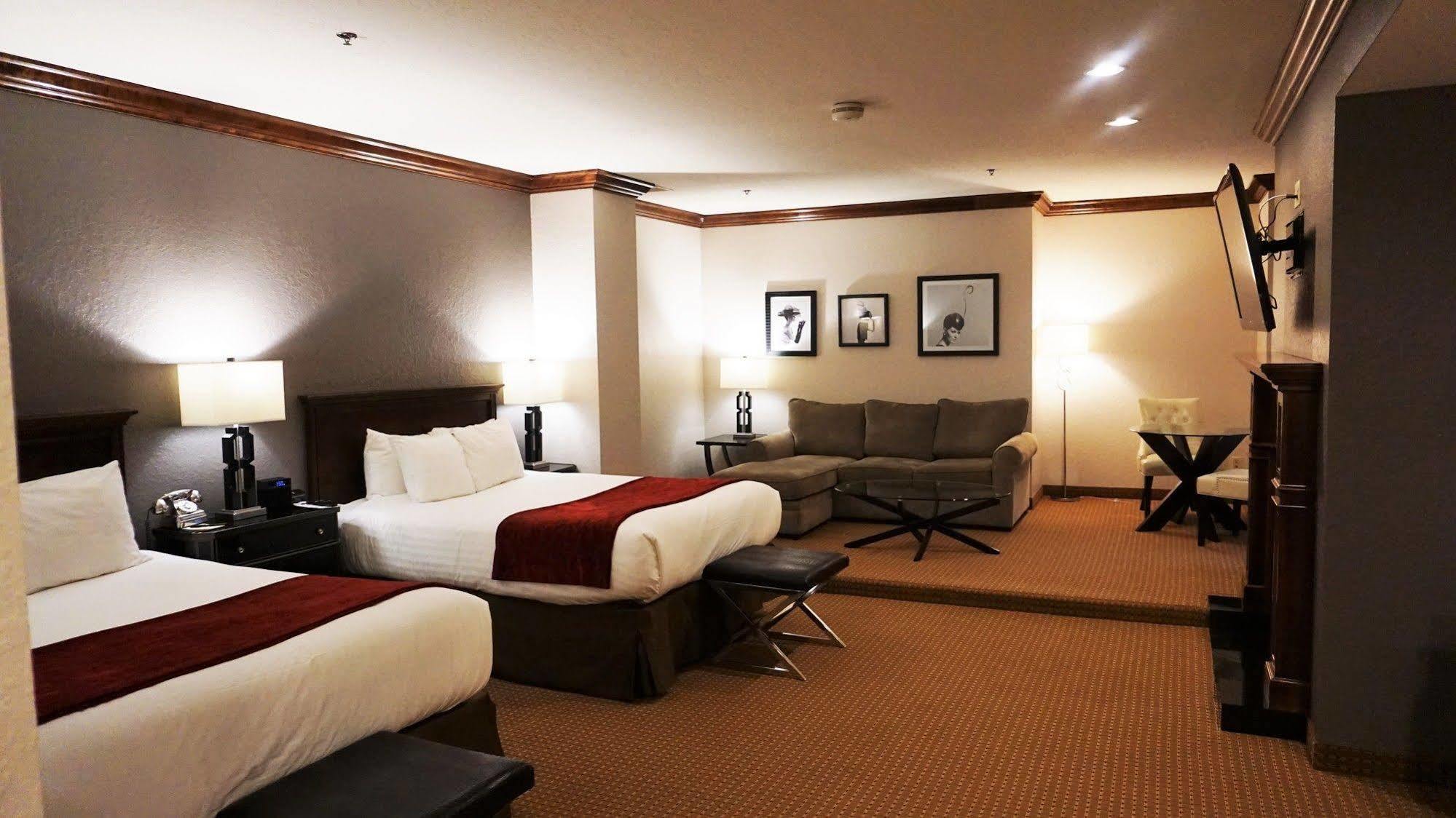 Des Lux Hotel Де-Мойн Экстерьер фото